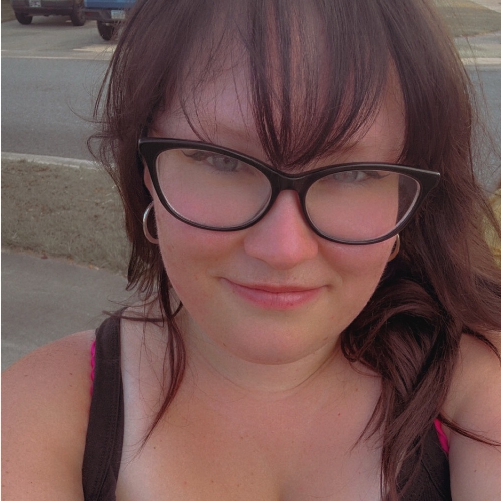 Meet your Posher, Brooke